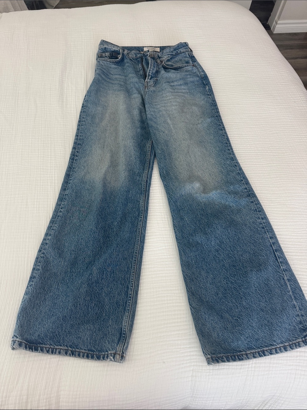 REFORMATION Cary high rise slouchy wide leg Jean size 26
